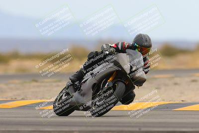 media/Jan-15-2023-SoCal Trackdays (Sun) [[c1237a034a]]/Turn 15 (1pm)/